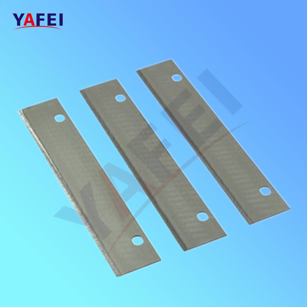 couteau coup&eacute; de pommes de terre